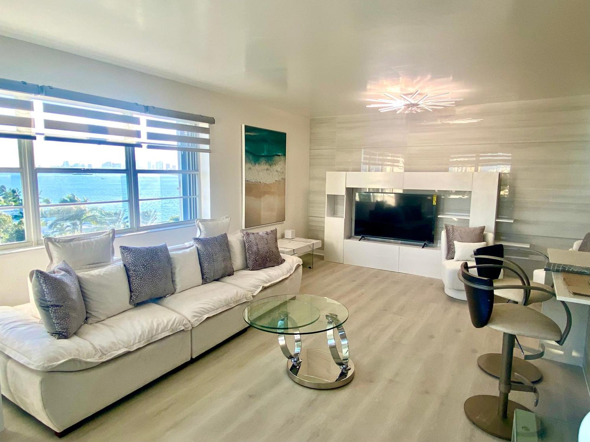 Panoramic Luxurious Waterfront One Bedroom Apartment With Miami Skyline View Free Parking 5Min Drive To Miami Beach Exterior foto
