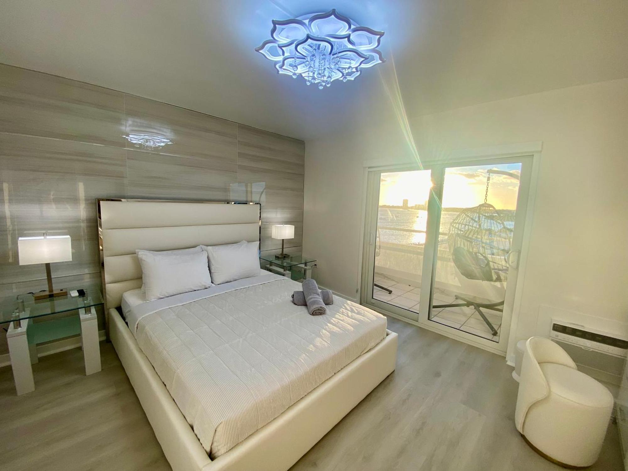 Panoramic Luxurious Waterfront One Bedroom Apartment With Miami Skyline View Free Parking 5Min Drive To Miami Beach Exterior foto