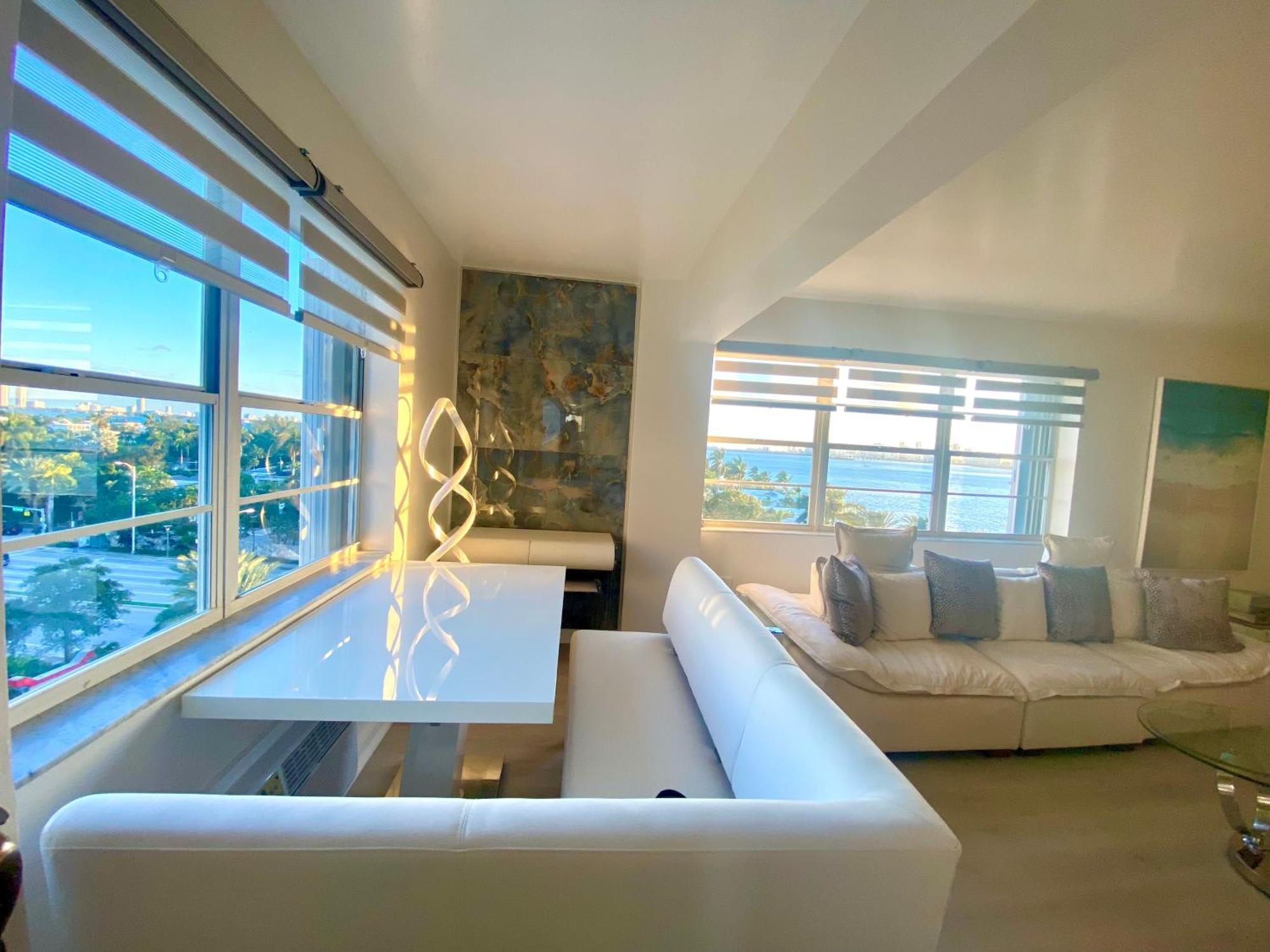 Panoramic Luxurious Waterfront One Bedroom Apartment With Miami Skyline View Free Parking 5Min Drive To Miami Beach Exterior foto