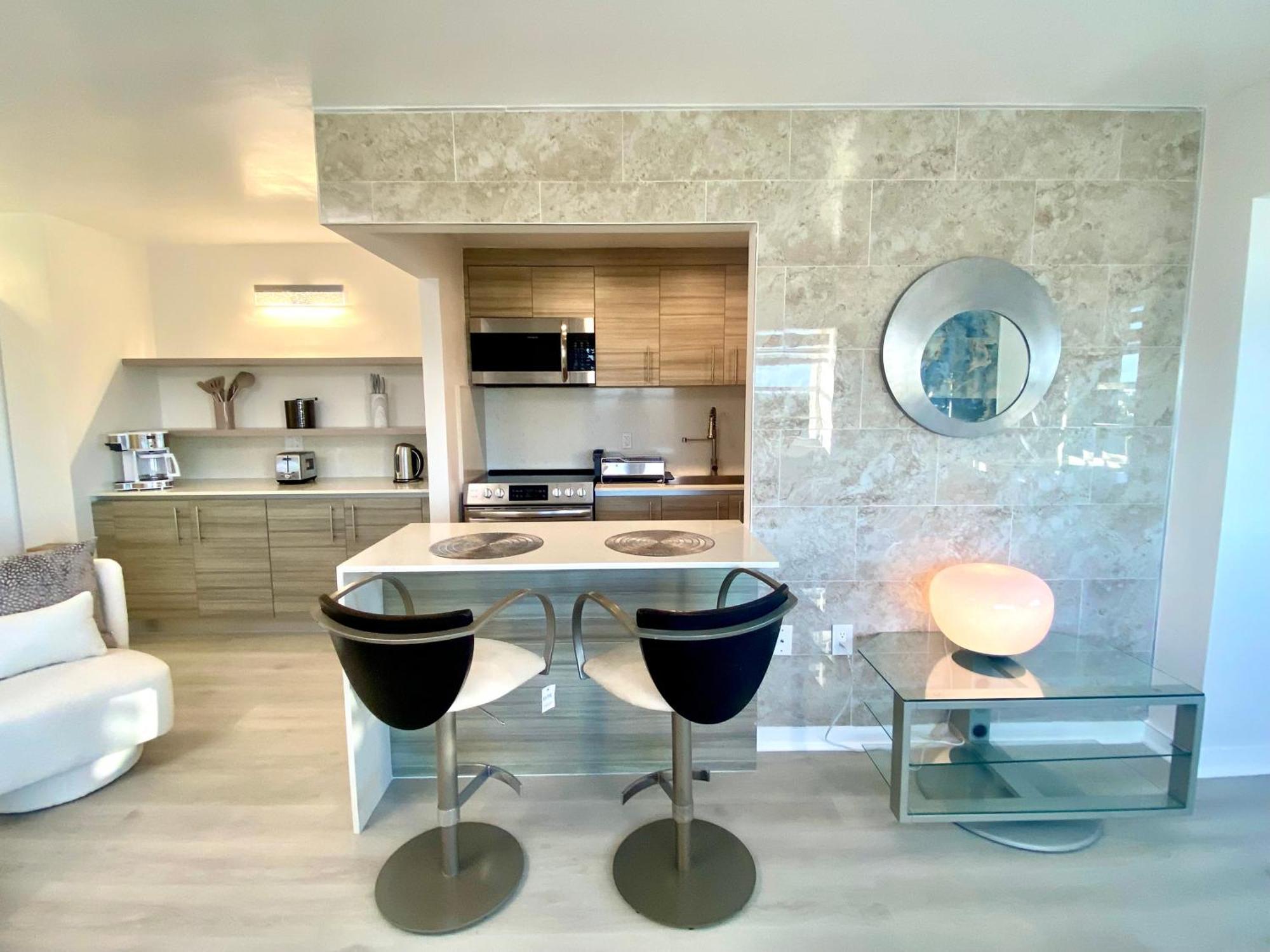 Panoramic Luxurious Waterfront One Bedroom Apartment With Miami Skyline View Free Parking 5Min Drive To Miami Beach Exterior foto